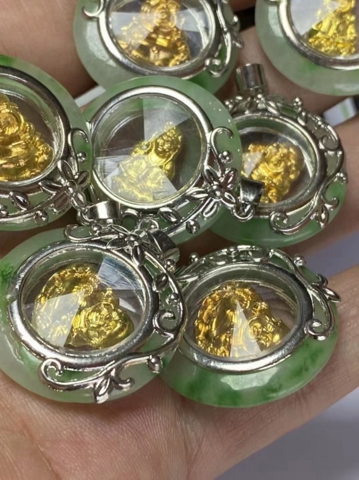 时来运转系列吊坠8500包，1包12个，价格相当美丽，毛毛钱一个，直播间福利首选，主打发财