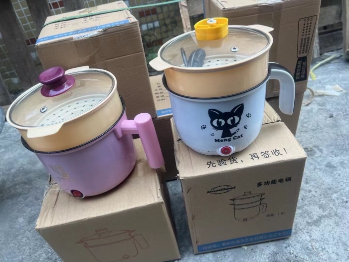 电煮锅1600个左右， 独立包装！几块钱/个