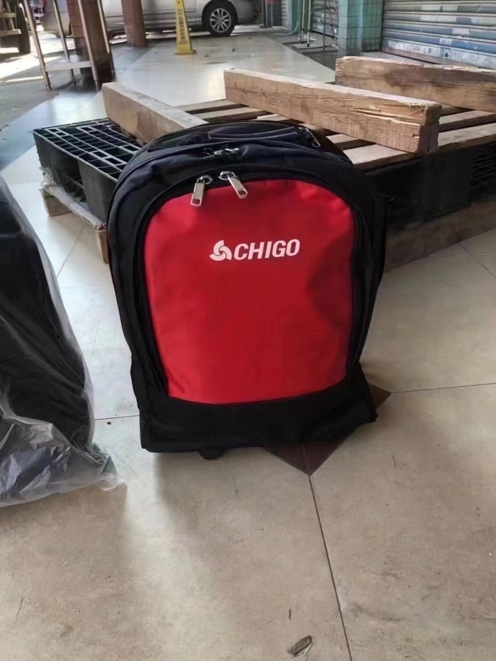 志高旅行拉杆背包🎒二合一，谁要，全清不贵，新到200多个，要的速度，错过拍大腿