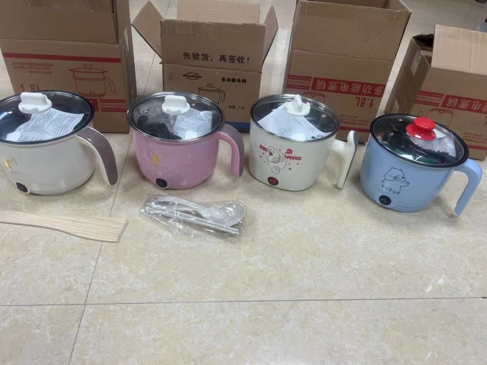 小电锅3000个左右， 独立包装，几块钱一个。