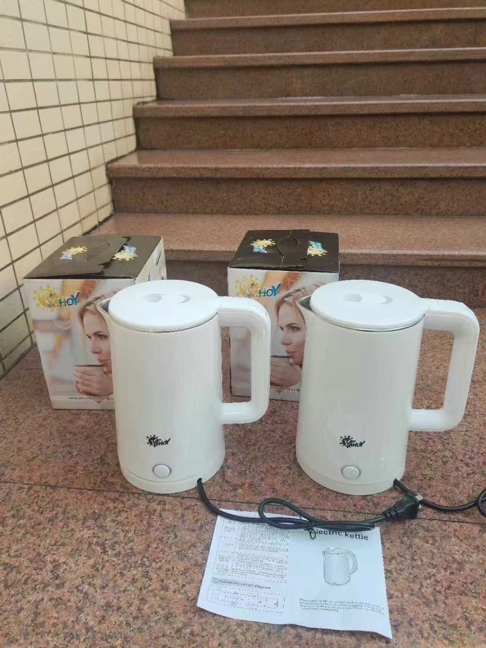 出口【国内】通用，2.3升包胶水壶1300台，​清一色全新原包装，​一口价15.5元拿走
