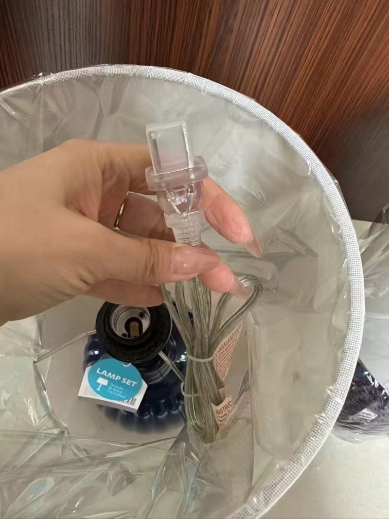 外贸台灯几千个。原箱原件。适合外贸。几块钱一个