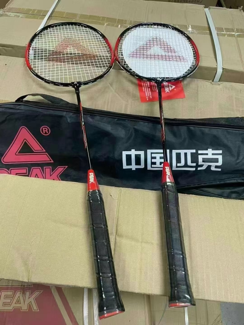 正品匹克羽毛球拍，一箱30付， 数量3000付，便宜处理