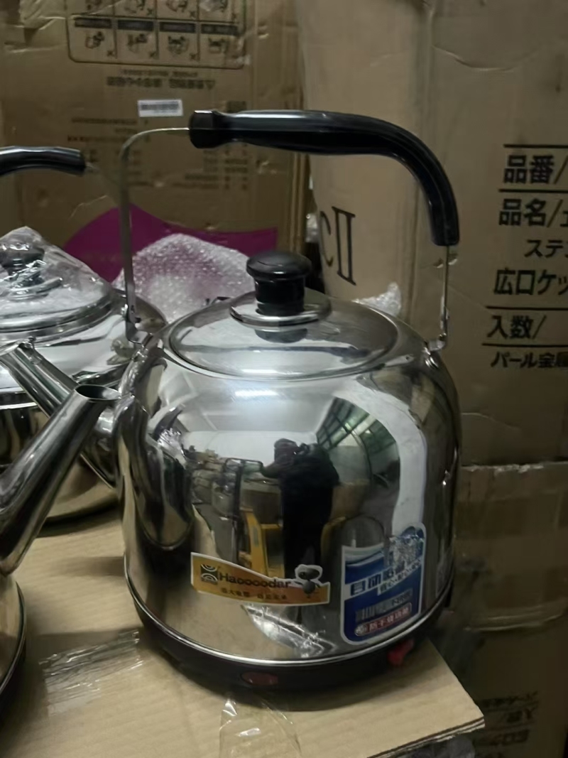 电水壶300个左右， 13元一个，100个起批。