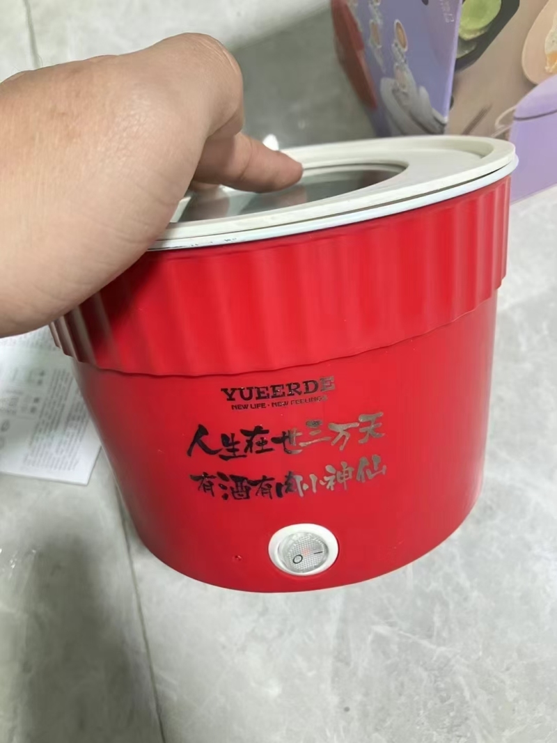 泡面碗整整齐齐的货1300个 已入仓，9元一个