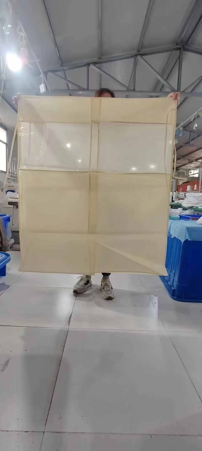 无纺布西服套15000个，毛毛钱处理