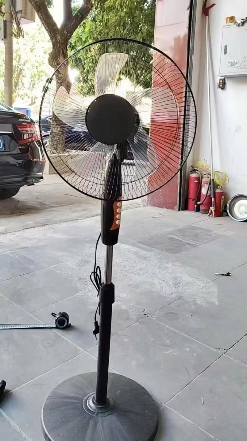 220v出口外贸风扇，欧规两圆插头， 1000台， 低价！