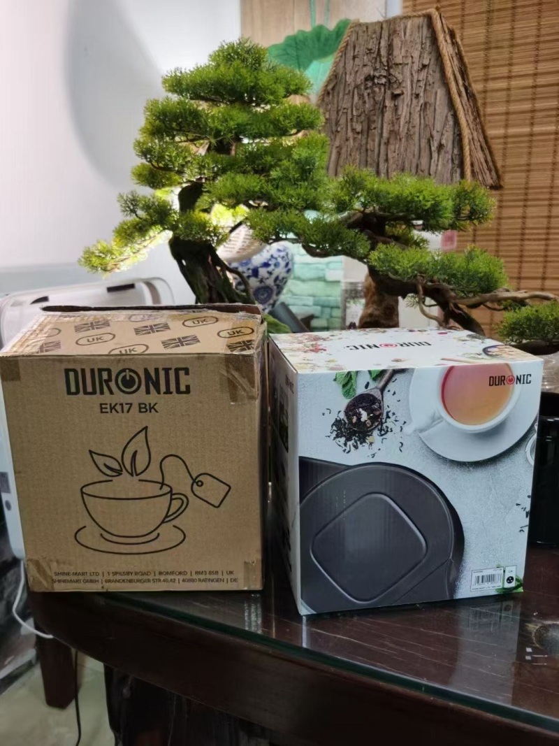 水壶3000瓦，大功率， ​进口温控，1.7L容量 ​弹盖，英规，220V電壓 小贵