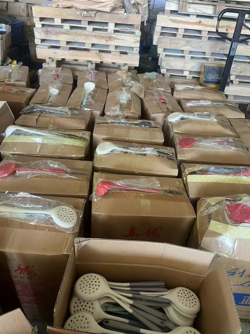 硅胶厨具 5吨