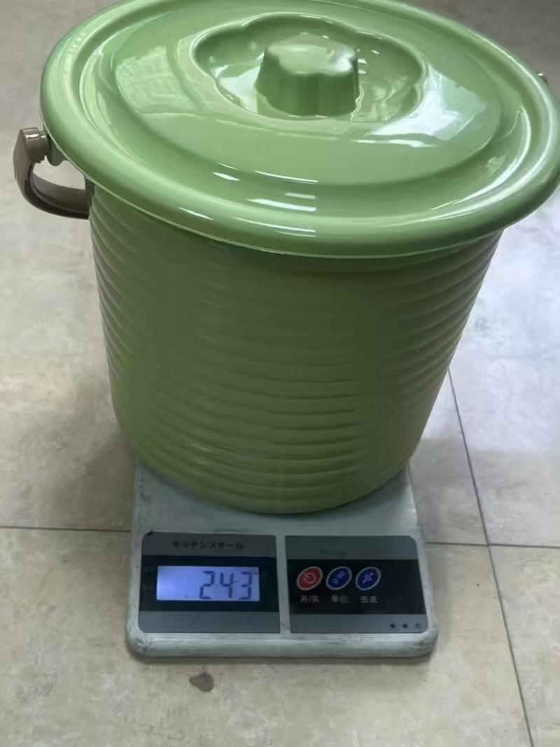 5吨左右。原件处理。6500一吨