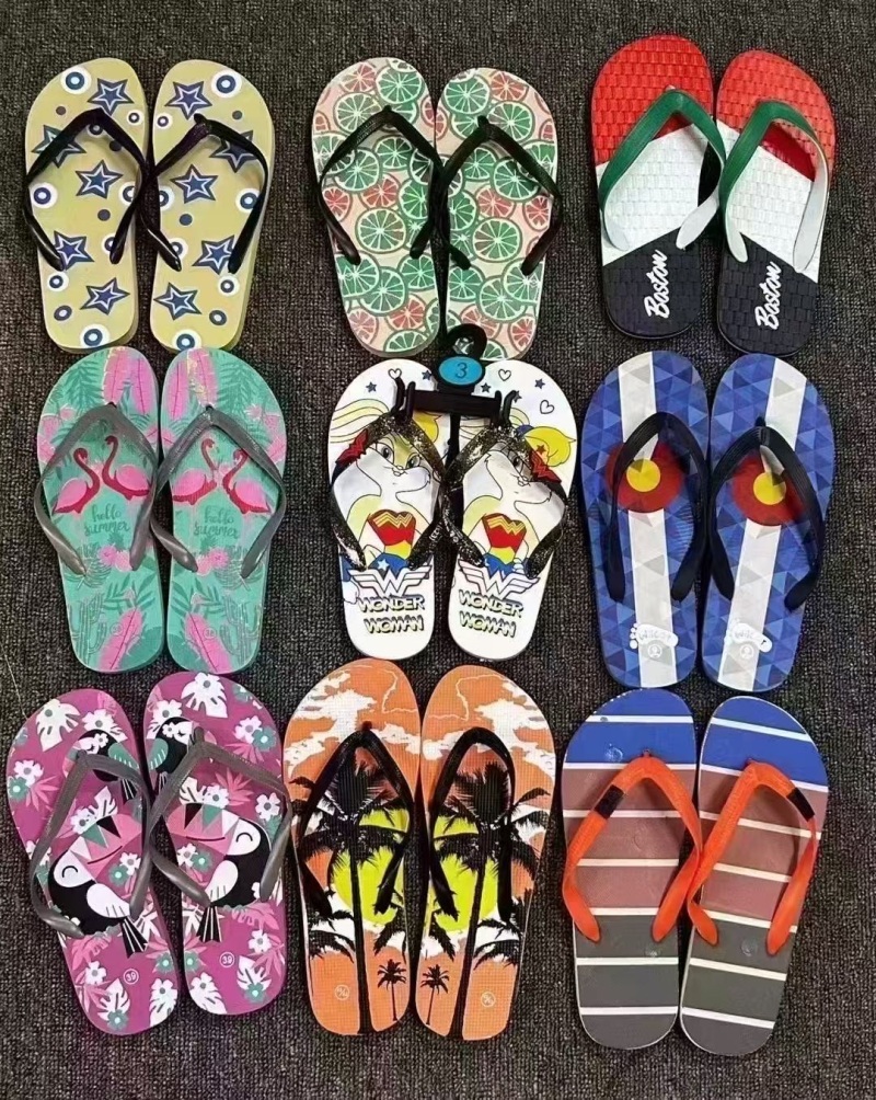 人字拖男女拖鞋杂款 36 - 45……180000 双。 1.9元一双