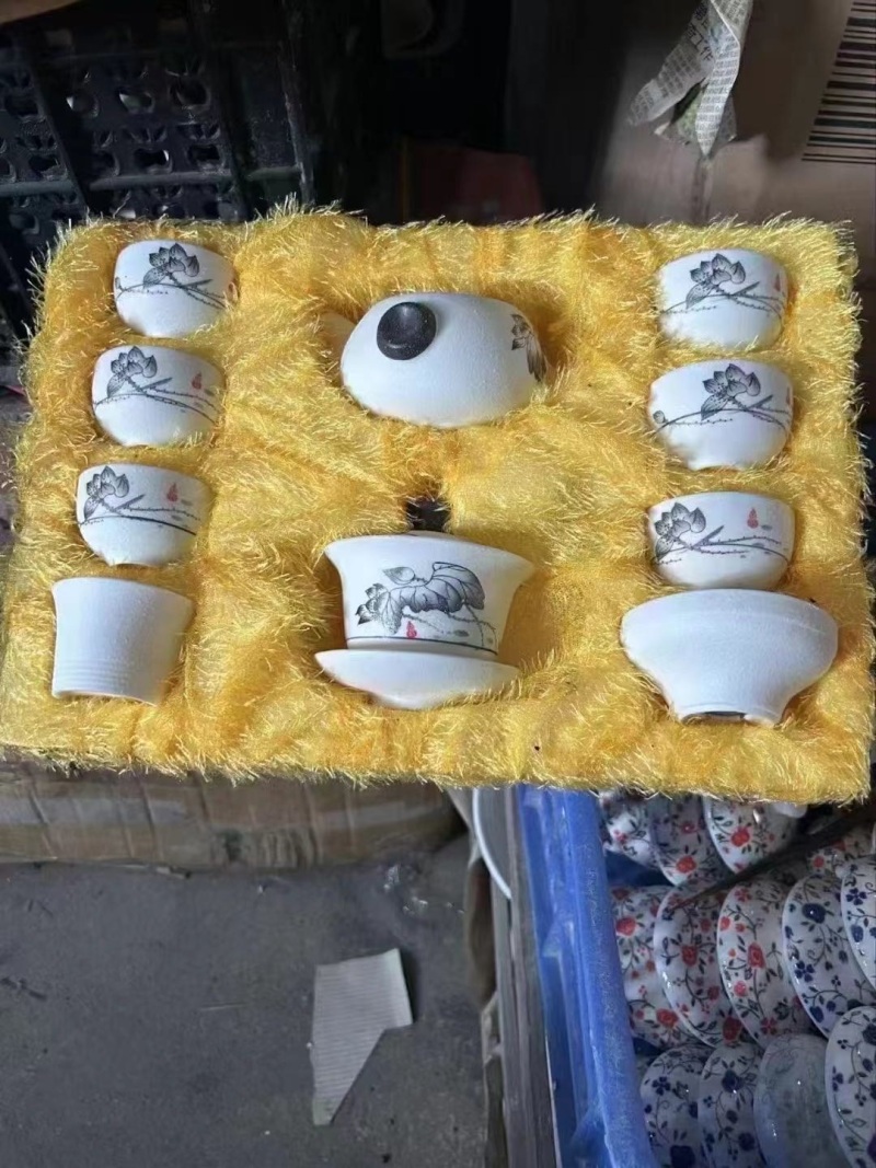 茶具工厂处理，需要自己采购礼盒，⚠️ 按吨处理