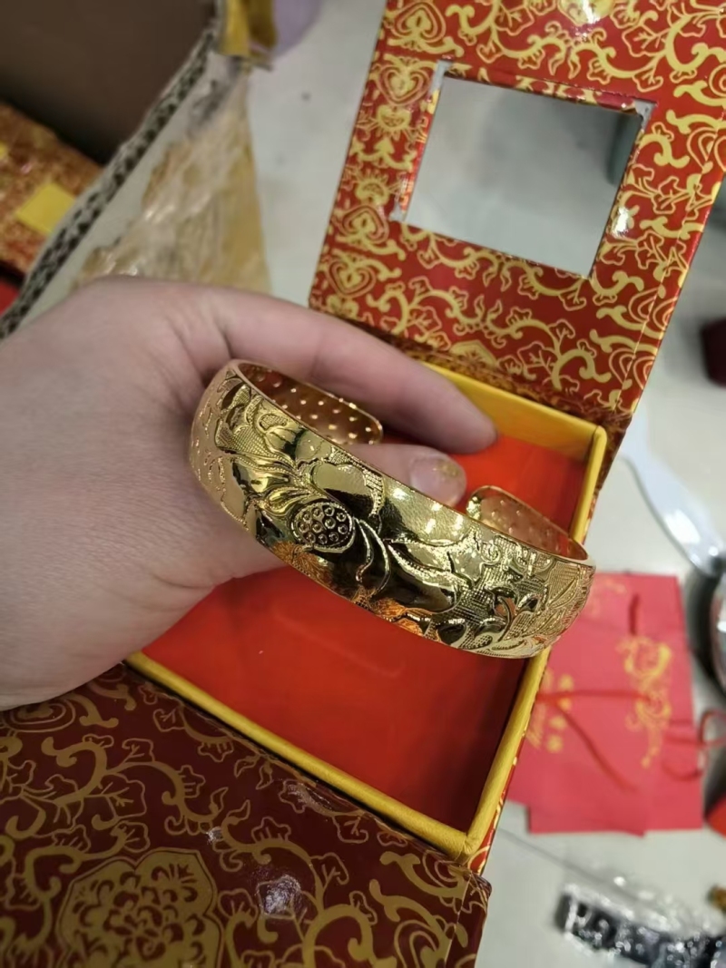 手链项链，手镯600盒