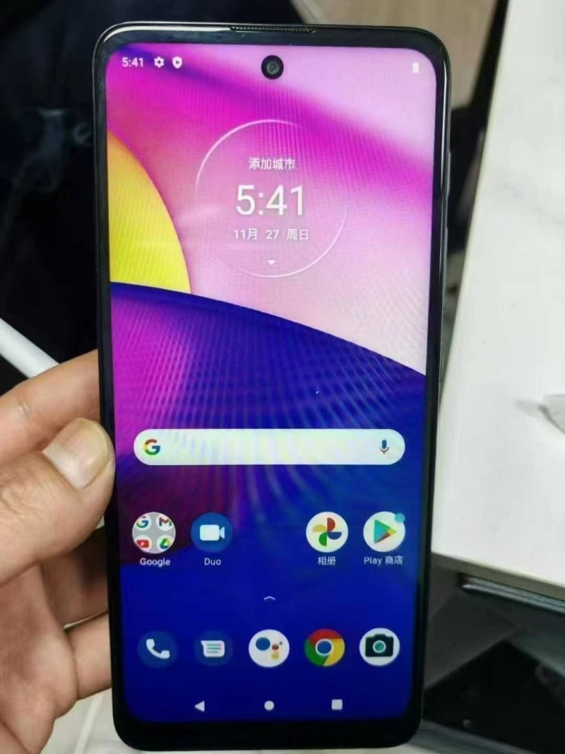 国际版摩托罗拉E40，4+32和4+64统一价格，单机，100台左右，底价处理。