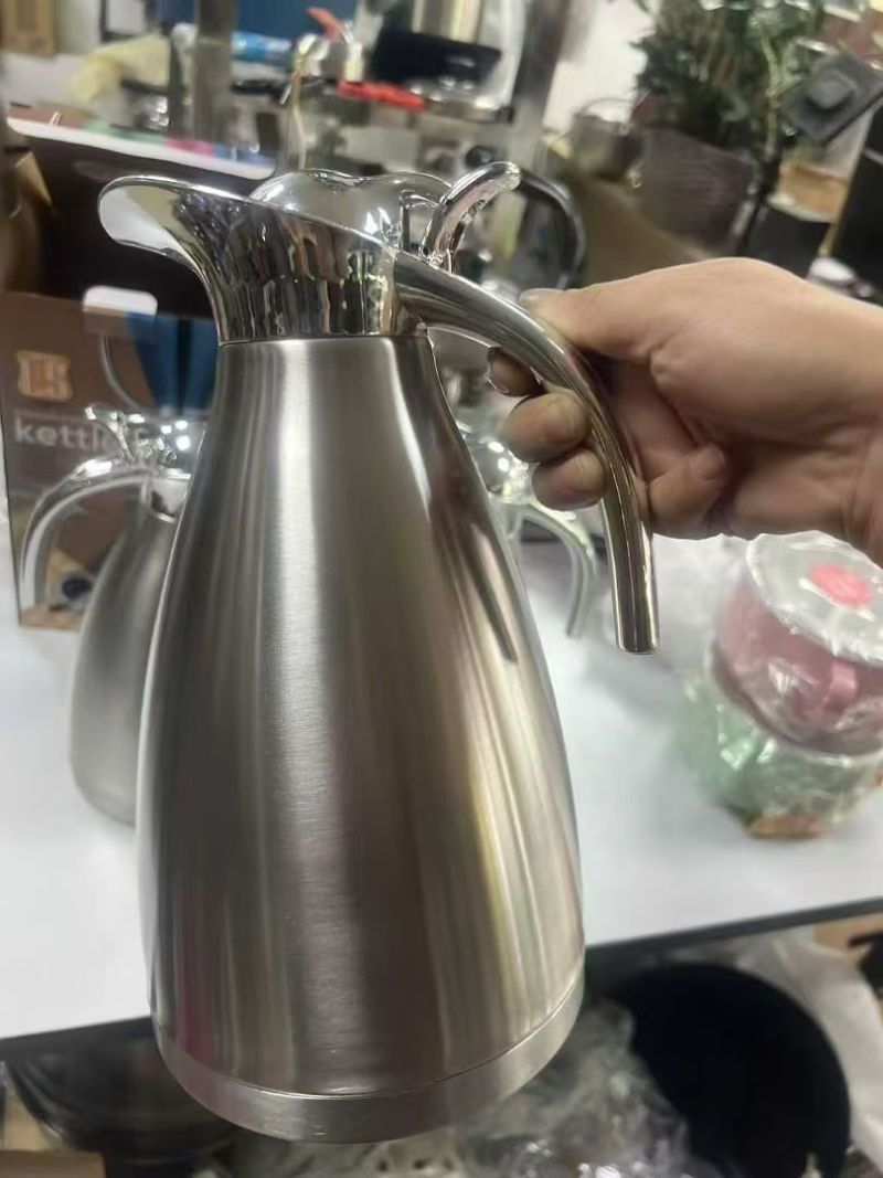 1.5升咖啡壶， 原件处理， 十几块一个。