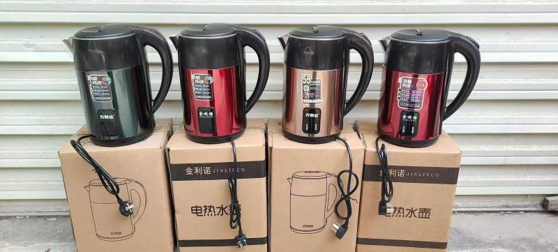 3升电水壶 双层不锈钢彩钢，钢盖 功率1500W 带保温1100台 不带保温1000台