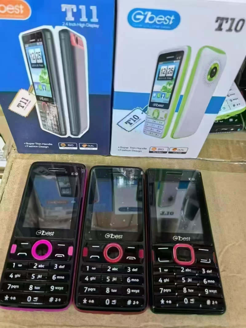 出口外贸功能机，2.4屏，诺基亚4L通用电池，带照相，DV, 手电筒🔦，收音机，录音机，蓝牙，全新全套，600台左右，价格便宜