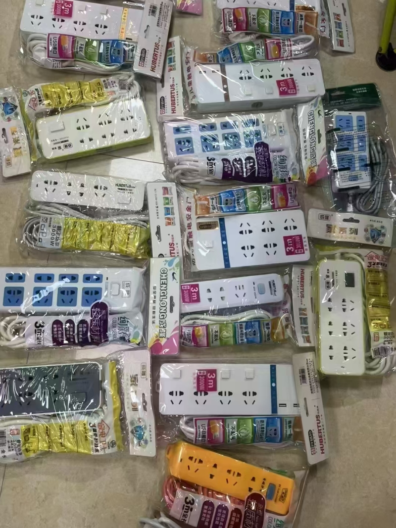精品大插板最后5000个左右，纯铜线，只要一瓶饮料钱，分货500个起批。
