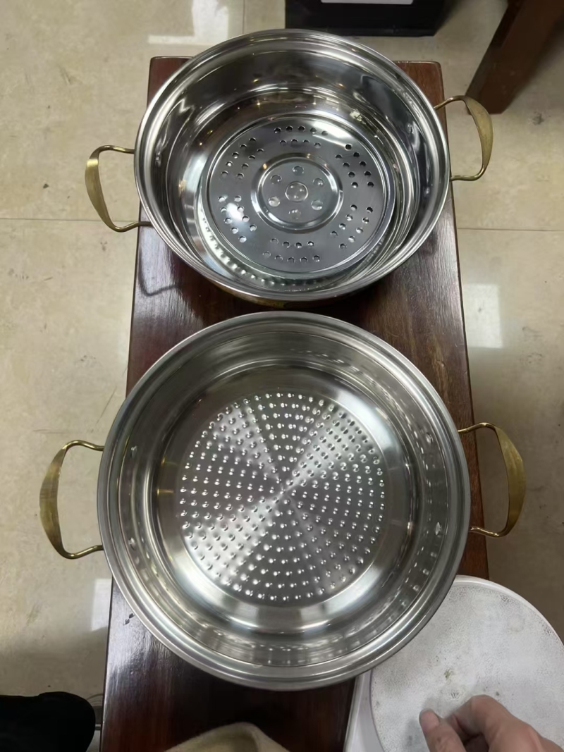 蜂窝底汤锅1100个，3.8元一个。