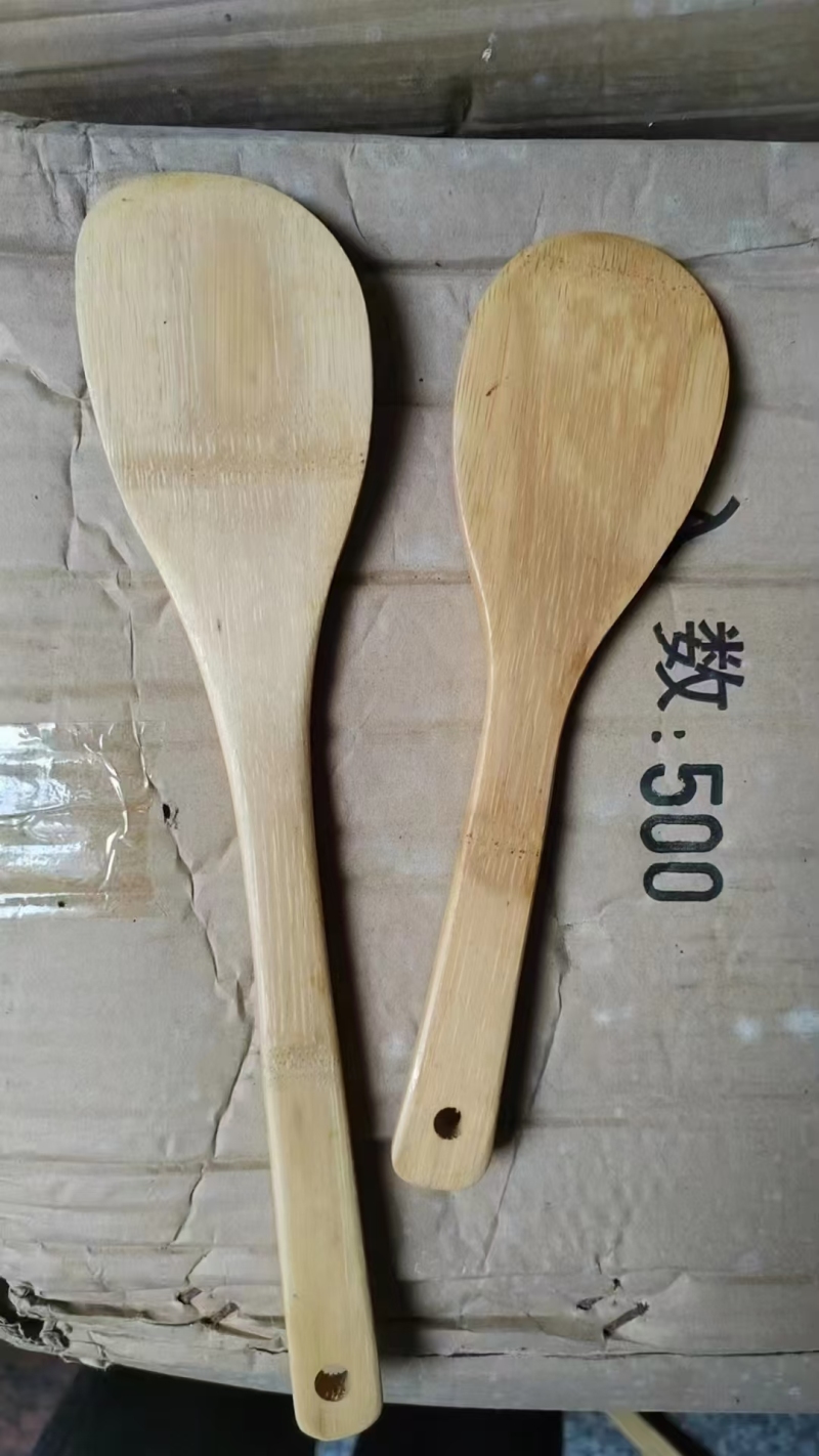 楠竹锅铲饭勺15000把，质量嘎嘎好，几毛钱的事
