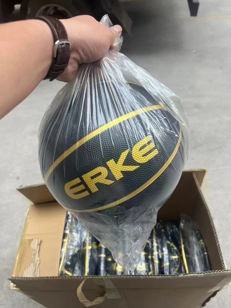 品牌7号篮球 到货4000个，一箱40个，全部原箱整件 特价出货