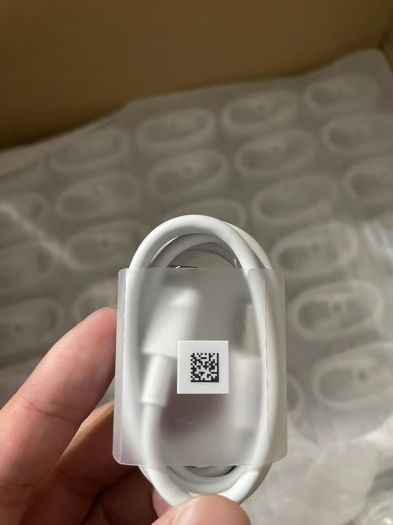 华为原装5A线 到货10000条，一箱400条
