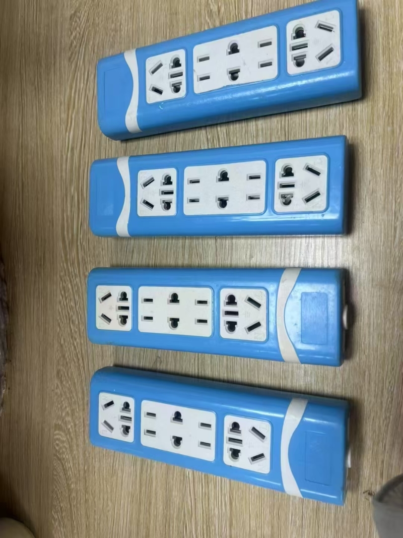 无线插排6000个左右， 1.3元/个