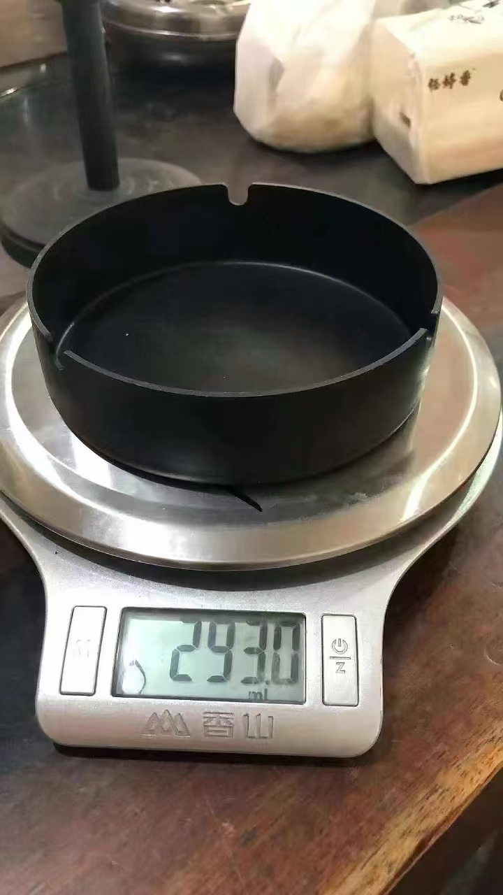 特厚烟灰缸处理20件左右，原箱原件，特价3💰