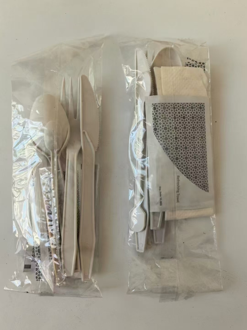 2.5万套西餐工具套装，0.3元/套