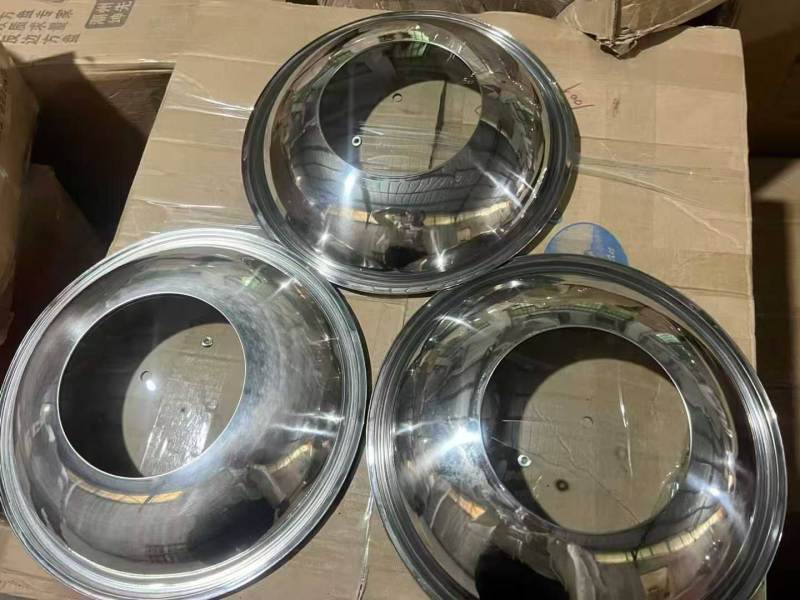 6吨左右组合盖， 7000块一吨！ 🈴2块多到3块多一个。
