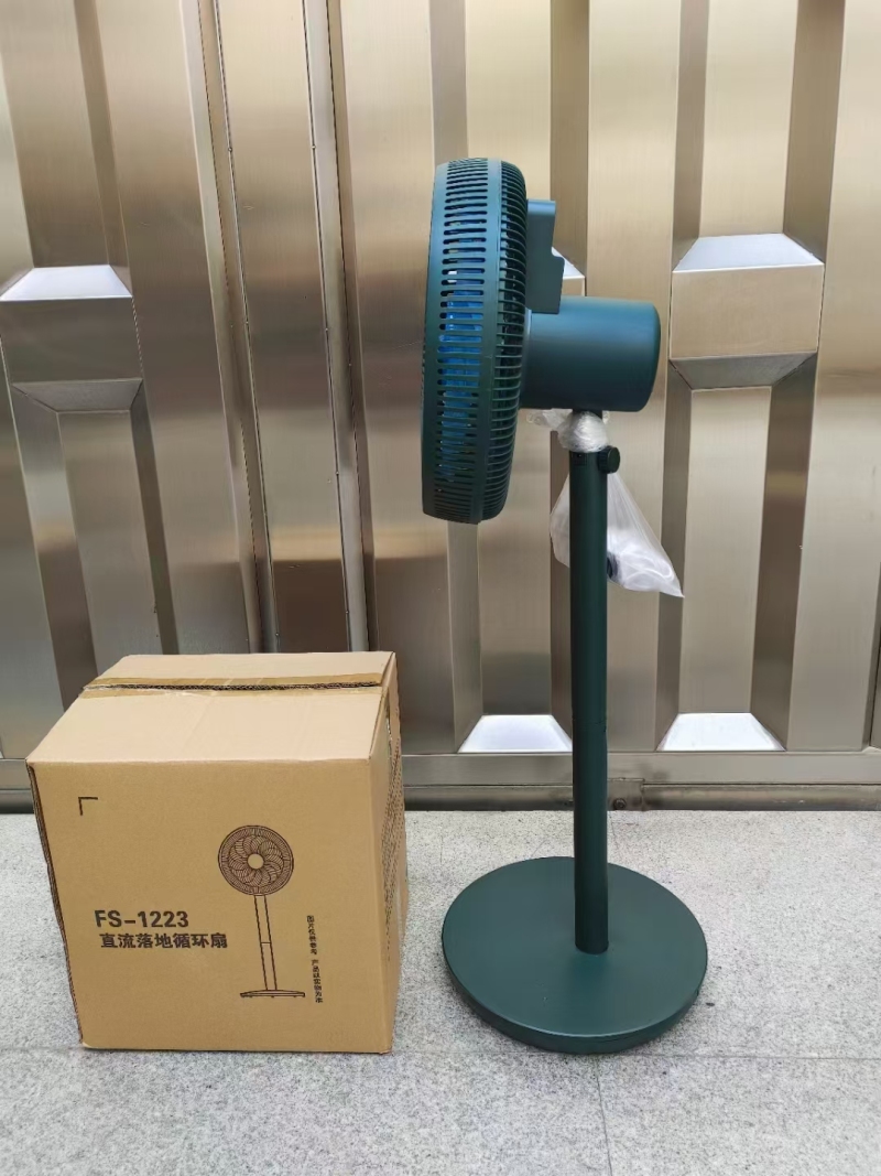 一台只有风，没有声音的风扇 ​懂货的人就看过来，保证你满意 ​【还带空气净化功能】