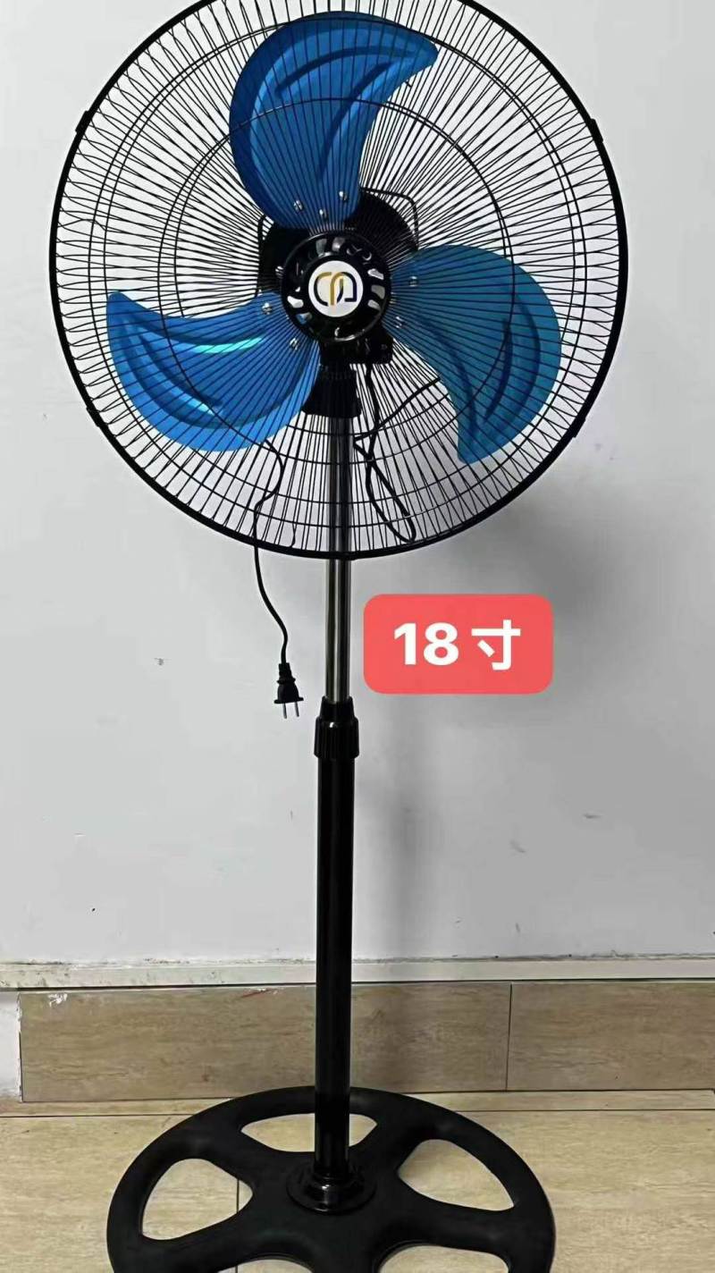 110v出口外贸， 18寸大电风扇，大风力 一件 2台装 ， 原包原件，全新整齐漂亮！ 低价处理！