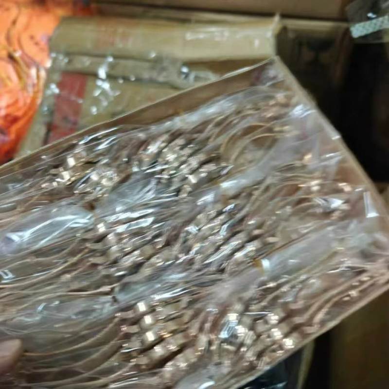 杂款手表6000块左右，清货2.2一个，对路的速度与激情