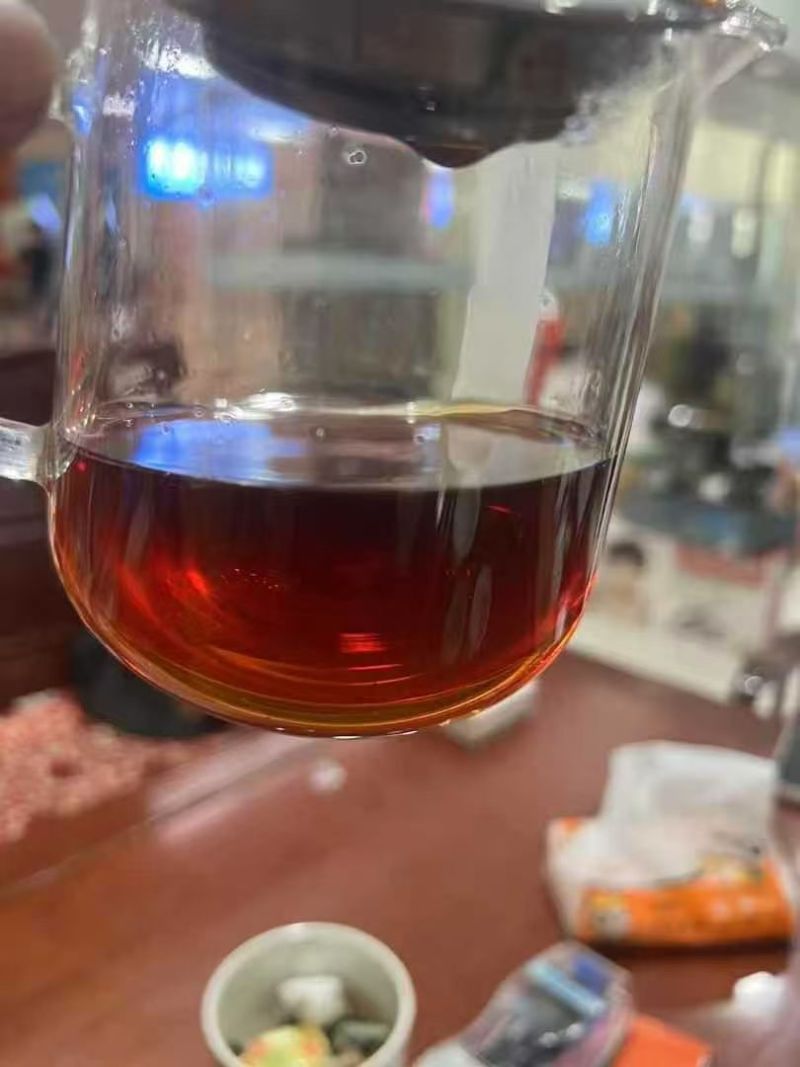 精品熟普到货一批，产品实物图片，茶汤红亮干仓保存在我这里拿货是正常价格一到两折，有看中的老板来