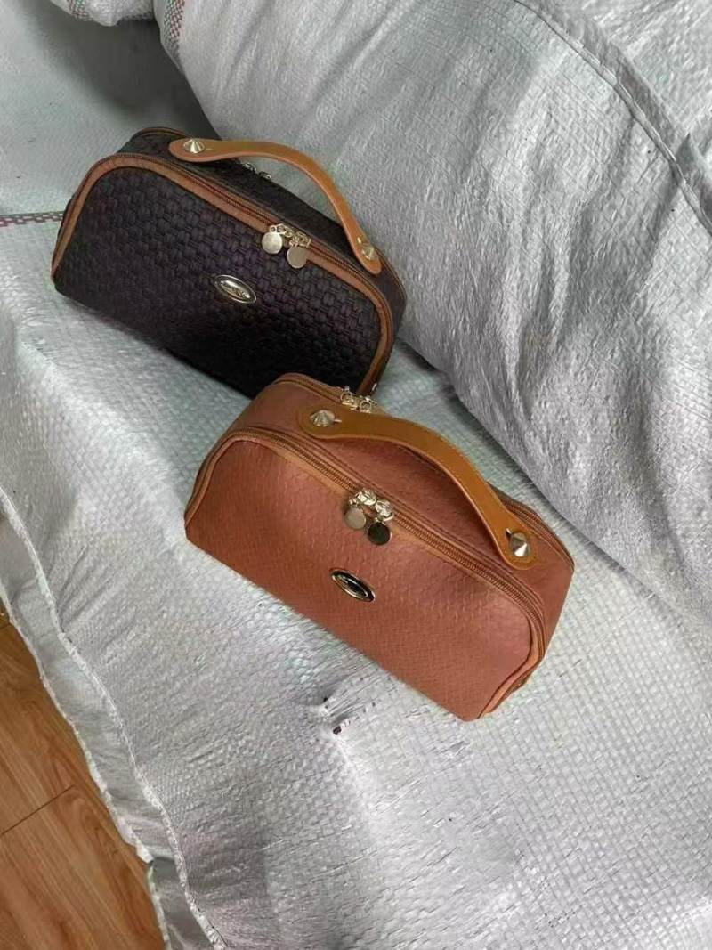 化妆包，5000个，4块多处理