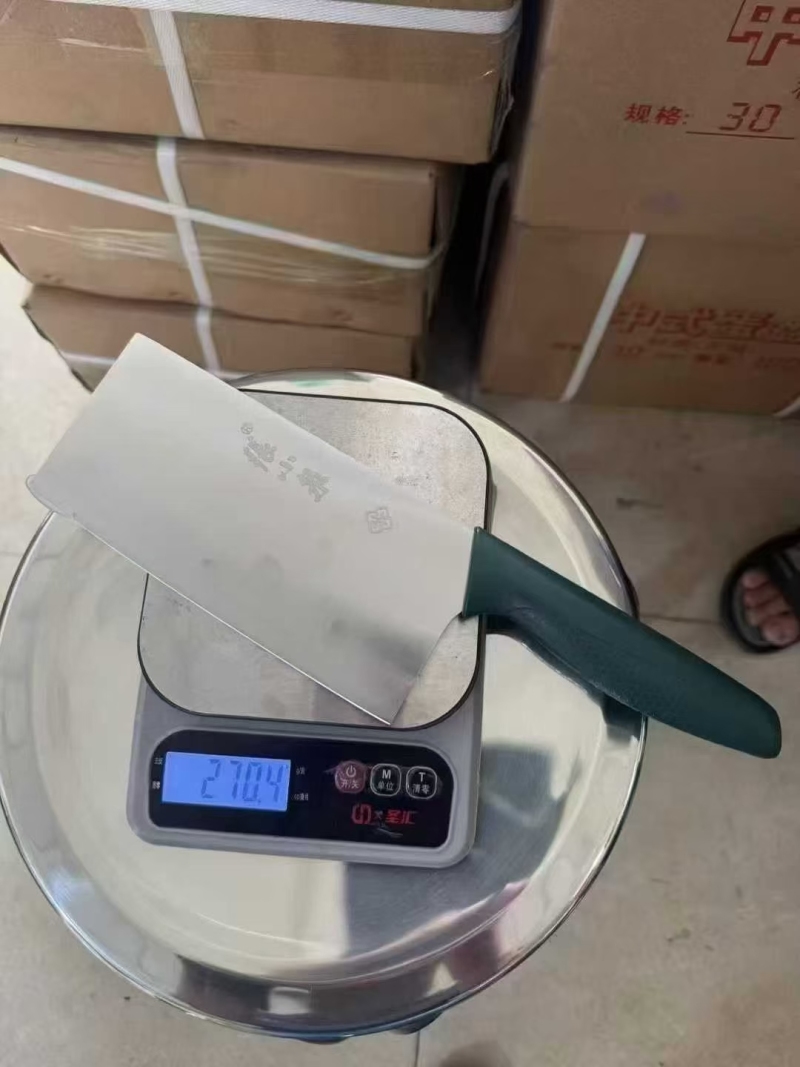 张小泉菜刀，原箱原件，独立包装。13块一把。