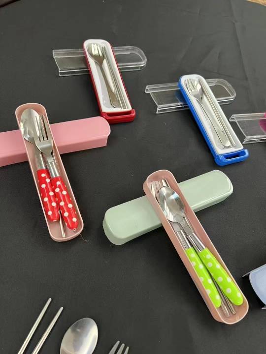 餐具3件套 18000套 原箱原件处理 ​1.5元一套