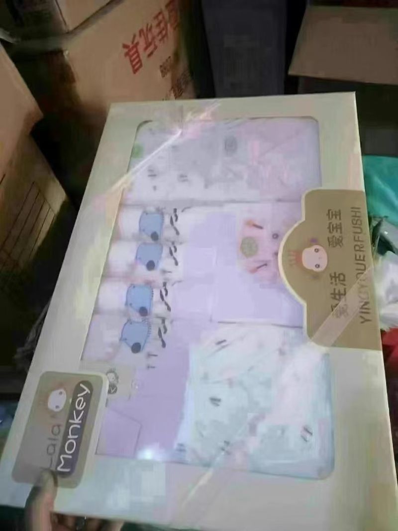 超市供货不干了，婴幼儿套盒400盒左右，原来卖100多200多的，现在便宜处理！！！
