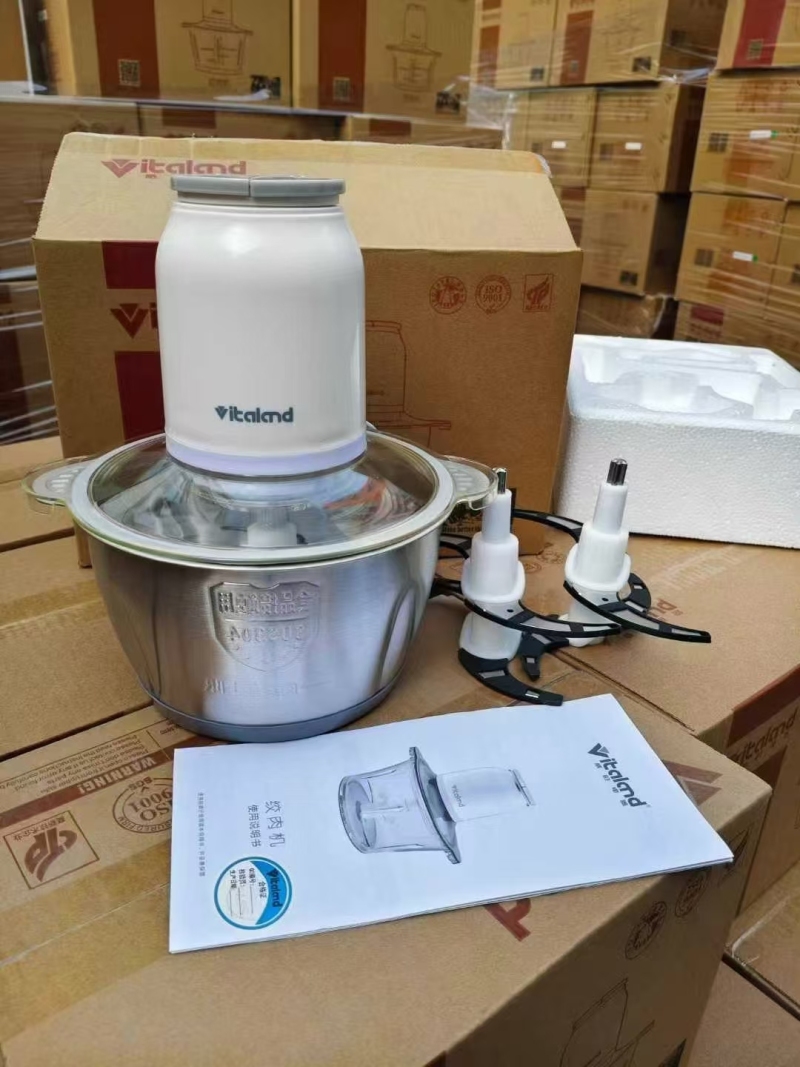威的纯铜电机，三个刀绞肉机200台。价格美丽清货