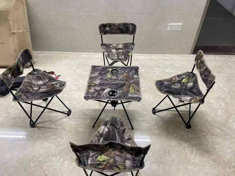 户外 露营 凳 台 等户外用品 按吨处理 9吨 ​几千一吨