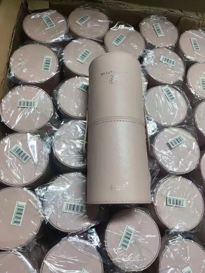 品牌定制化妆刷收纳桶到货1000多个，质量特别好，一根烟钱
