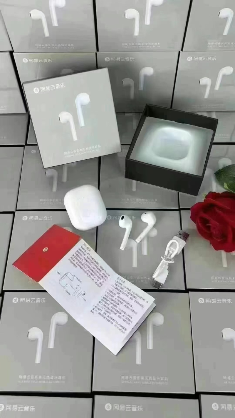 品牌 网易云 蓝牙耳机 ​全新原箱原件，2400个 一箱60个