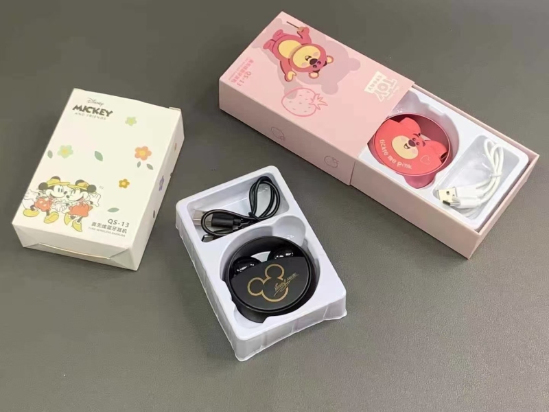 正品迪士尼蓝牙耳机200个， 带防伪码，金属环设计款，可旋转