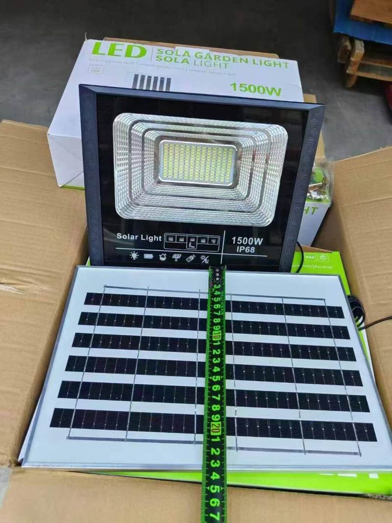 太阳能灯500套左右 ​价格美丽