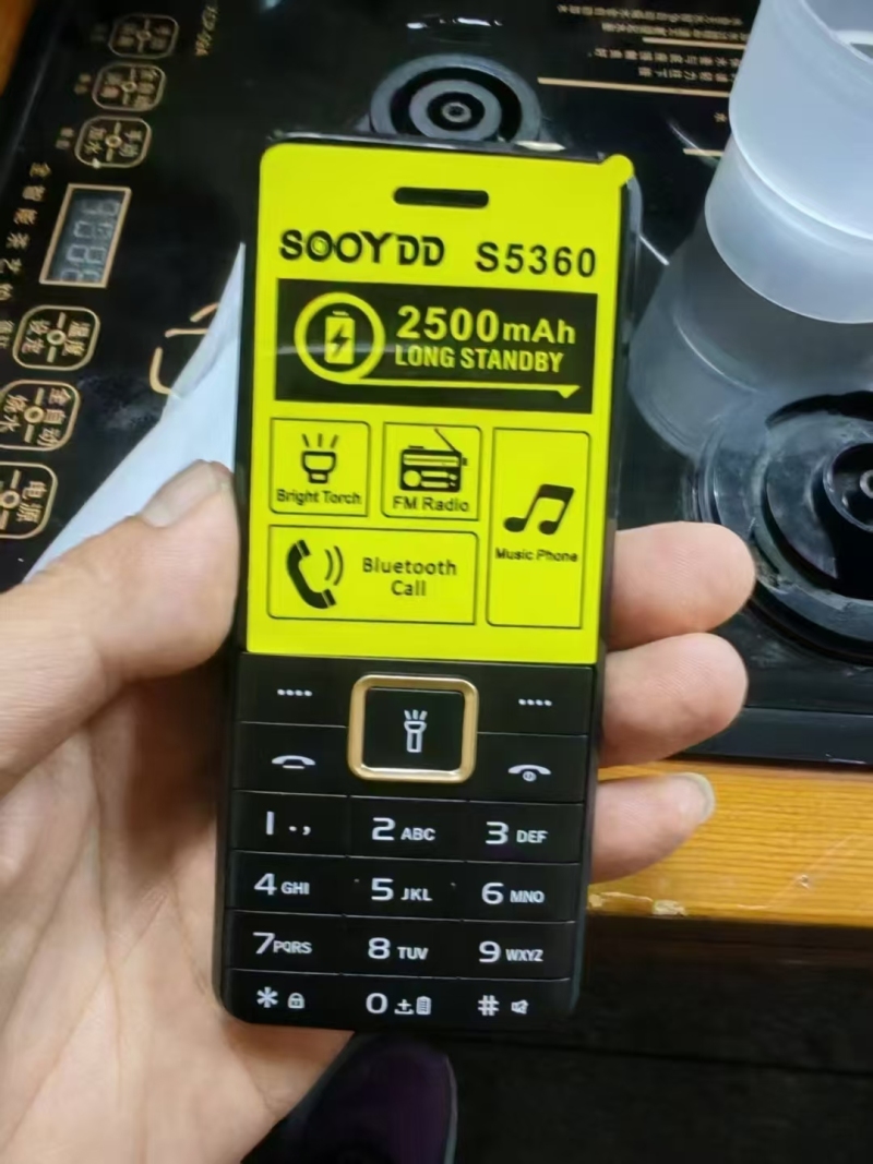 出口外贸功能机，1.77寸屏，全新单机6300台，包装可配。