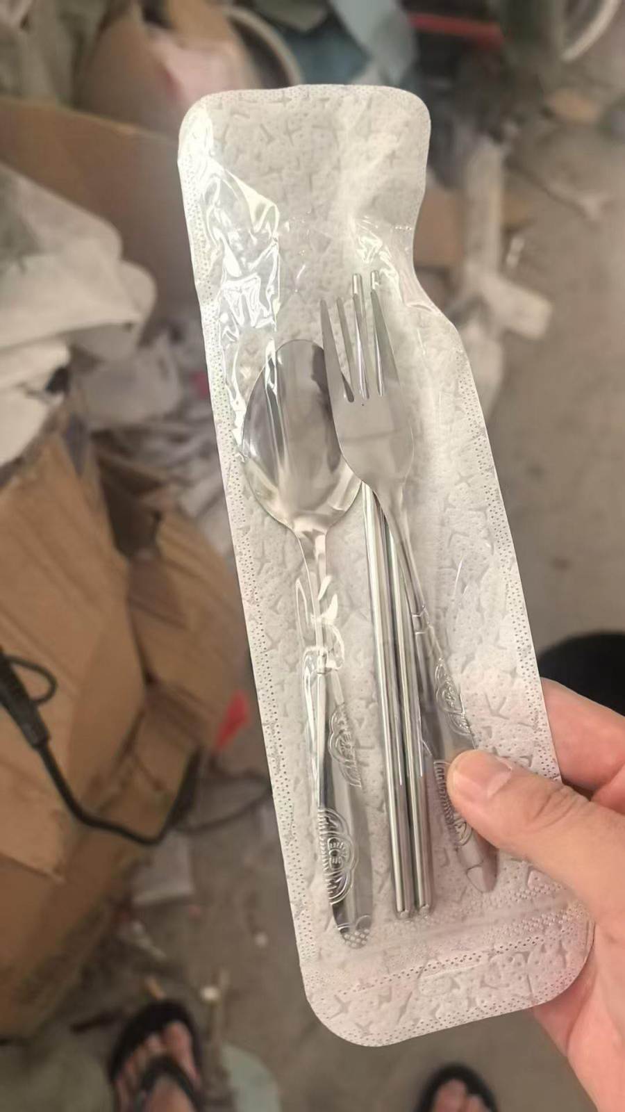 1万套左右，一万套清货0.6